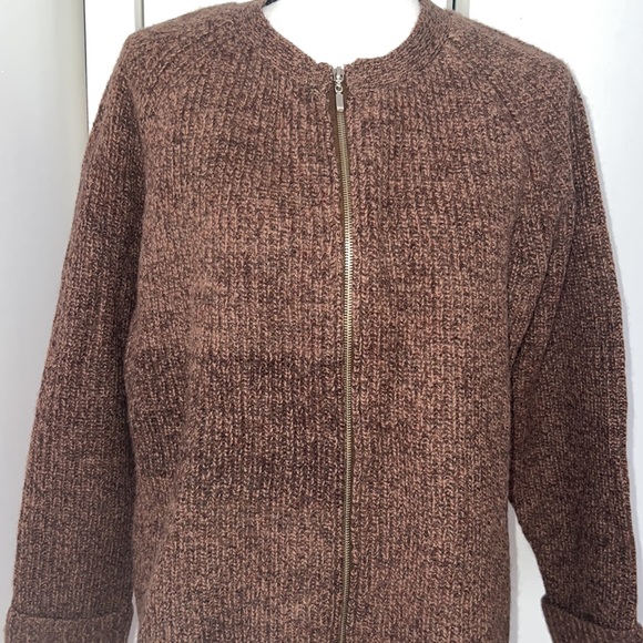 New with tags vintage sweater/cardigan with zipper, brown color, size Large - Picture 6 of 11
